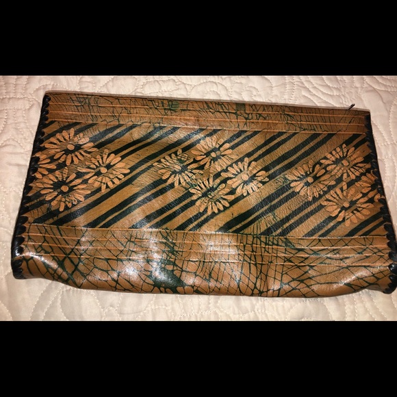 Boho Clutch Floral Design Green Velvet Interior OOAK Zip VTG - Picture 2 of 6